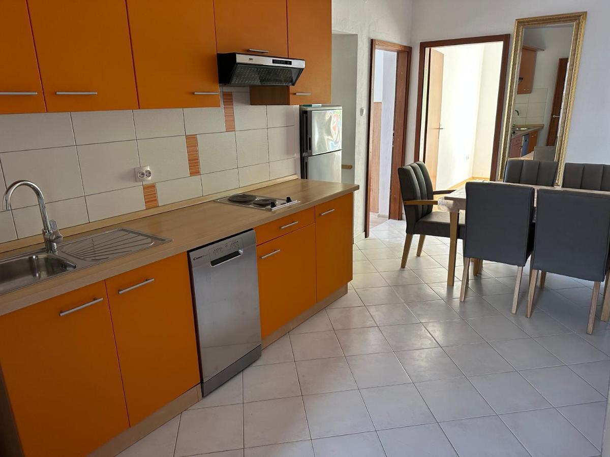 App 4 - 6 Persons Direct On The Seaside, 1St Floor Apartment Ljubac  Luaran gambar